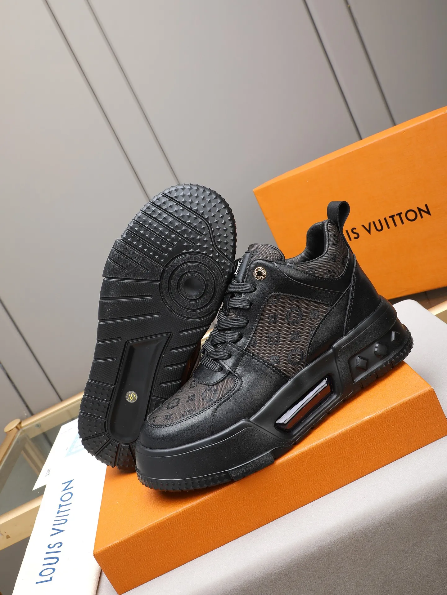 PP460 High Top Men's [LV] Autumn and winter high top classic hot style💝 👣👣Perfect last shape, beautiful design style 💋 💋This winter is no longer cold😢😢Cow leather➕LV special material➕Breathable sheep lining➕Non-slip and wear-resistant foam air cushion outsole🎩A must-have for fashionable men❗Number: 38-44 (45 custom-made) The real thing looks better🎬The real thing looks better👅, 5 colors to choose from